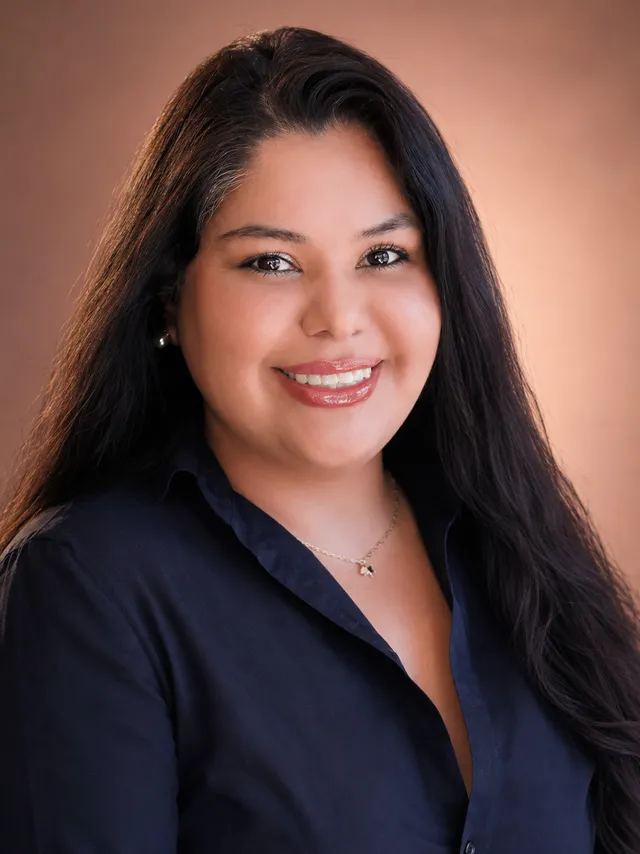 Headshot of Marilyn Ventura, EIT.