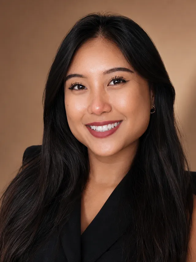 Headshot of Phuong Dinh.