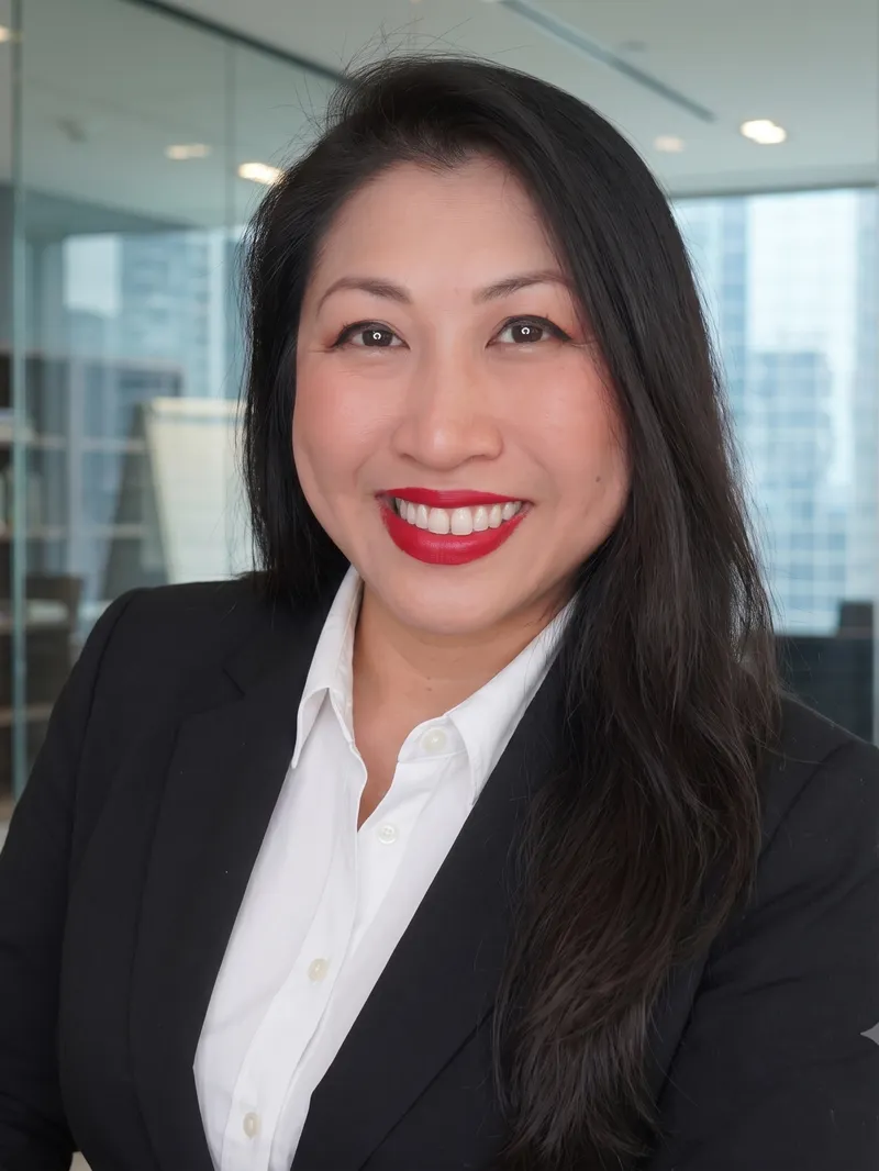 Headshot of Uyen Dang, PE.